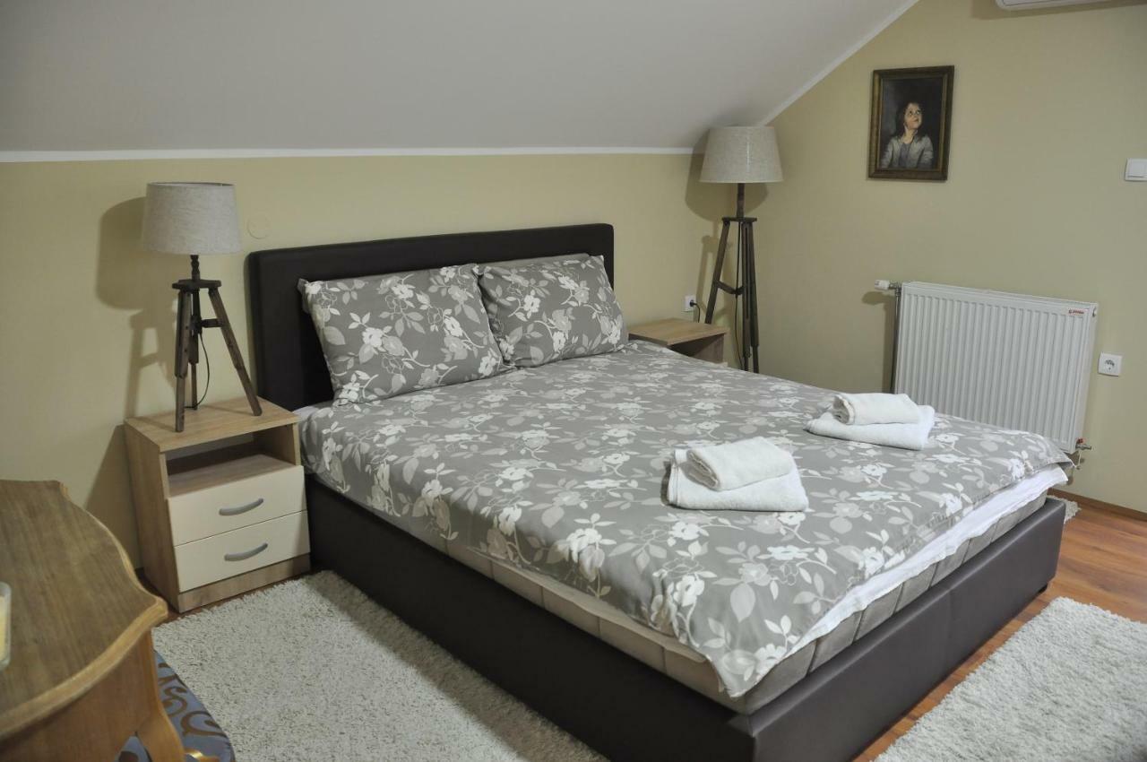 ורדניק Guest House Mines מראה חיצוני תמונה